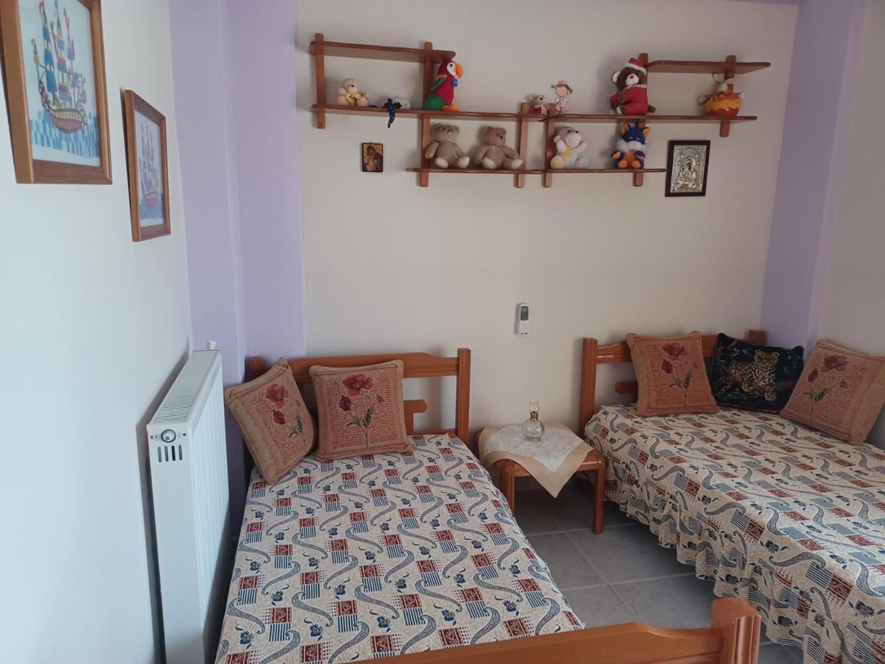 Gerakini 2Br Apt With Shared Pool 外观 照片