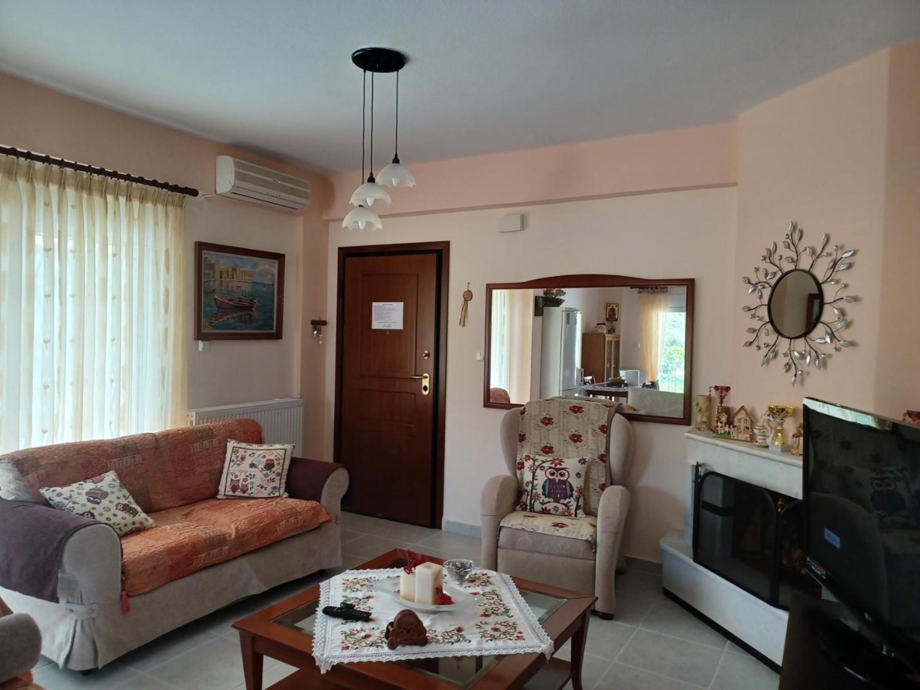 Gerakini 2Br Apt With Shared Pool 外观 照片
