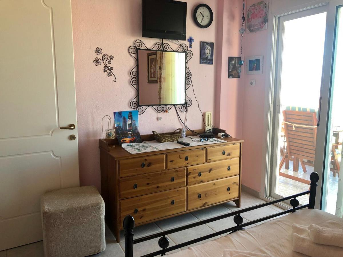 Gerakini 2Br Apt With Shared Pool 外观 照片
