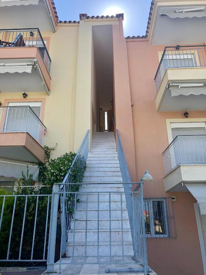 Gerakini 2Br Apt With Shared Pool 外观 照片