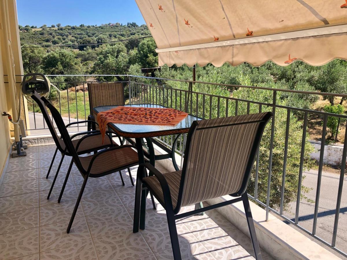 Gerakini 2Br Apt With Shared Pool 外观 照片